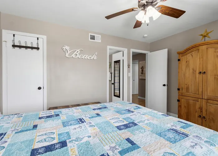 Apartment Walk Crossing Gulf Shores